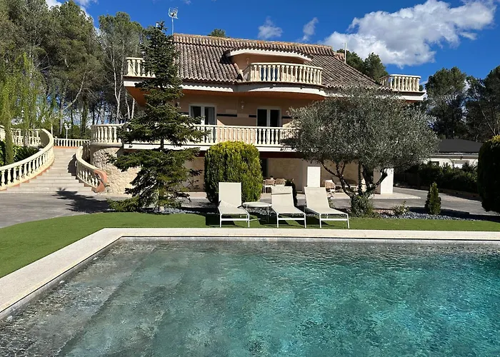 Carrasca 8 Paddle & Pool * Alcoy